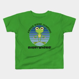 Kids Passover Pesach Frogs Were Jumping Everywhere Cute Retro Kids T-Shirt